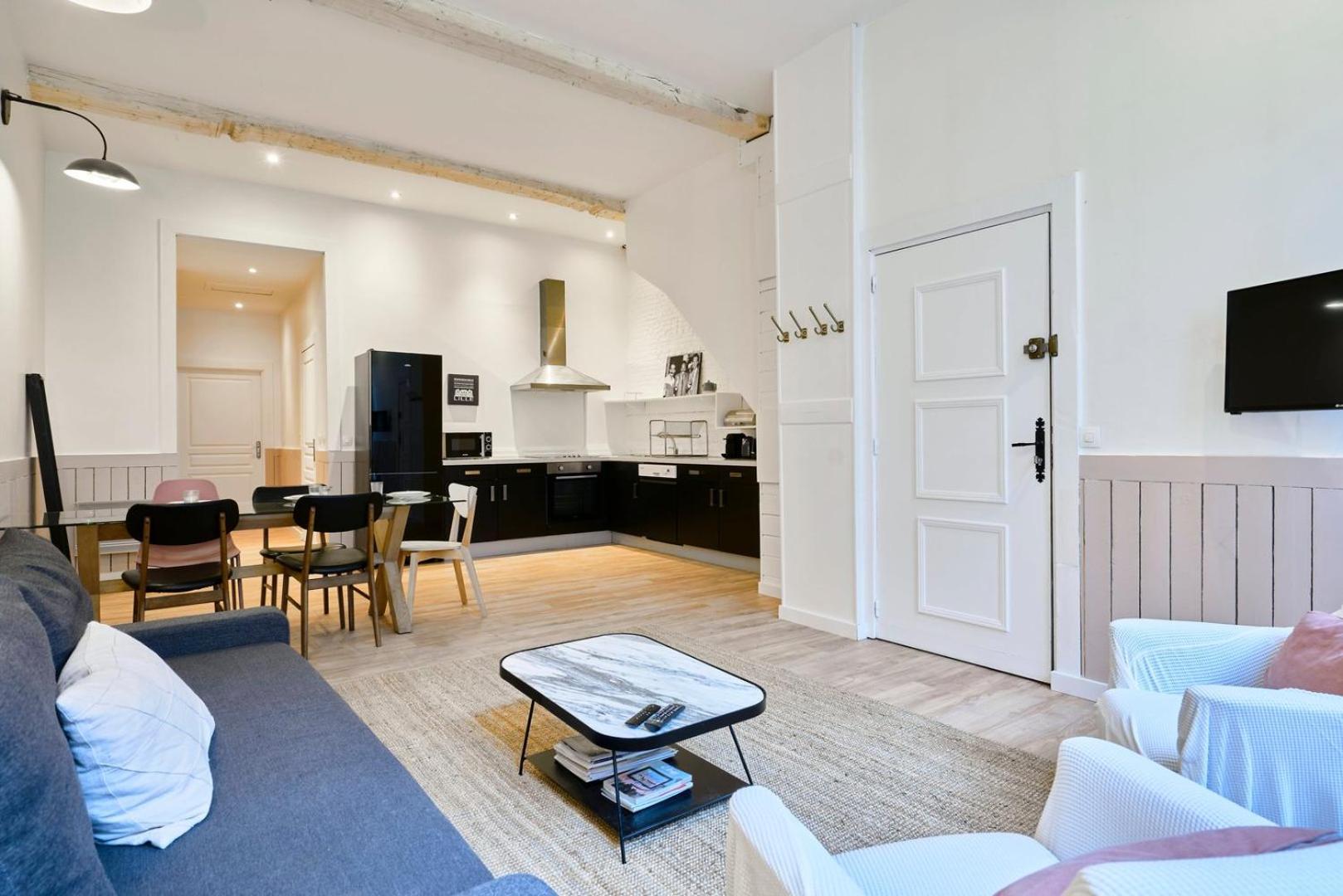 Old Lille: Charming Renovated Apartment Экстерьер фото
